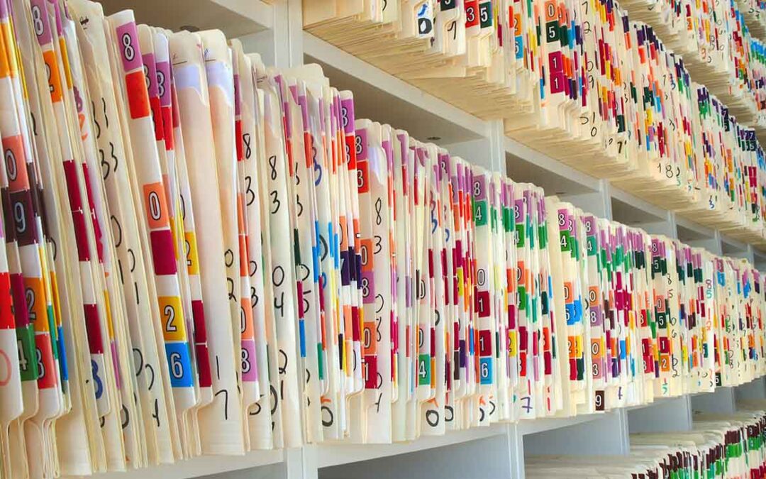 Conservation des archives médicales : Comment les hôpitaux de l’AP-HP Paris-Centre améliore l’efficacité et la conformité de ses processus d’archivage.